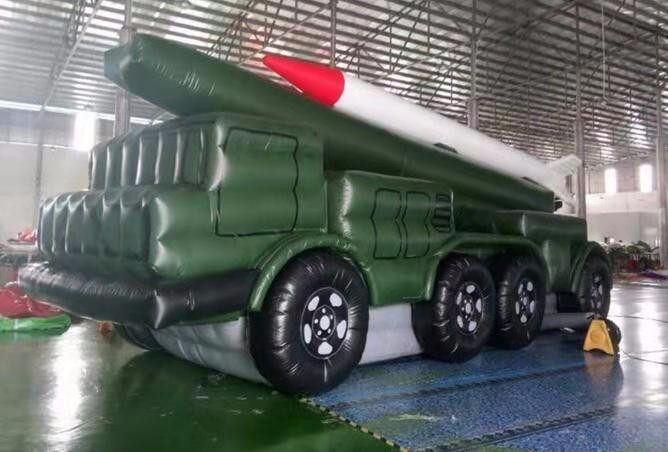 吉木乃小型军用充气导弹发射车